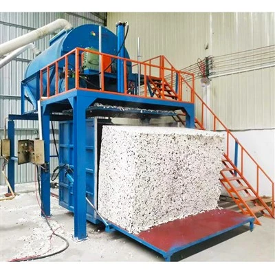 Máquina para fabricar espuma consolidada